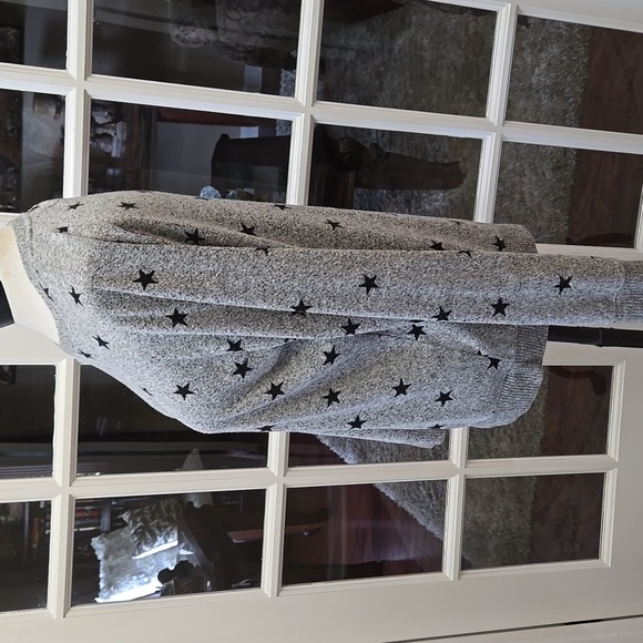 Lucky Brand Gray Black Star Sweater Pullover Crew Neck Long Sleeve sz LARGE EUC - Picture 4 of 6